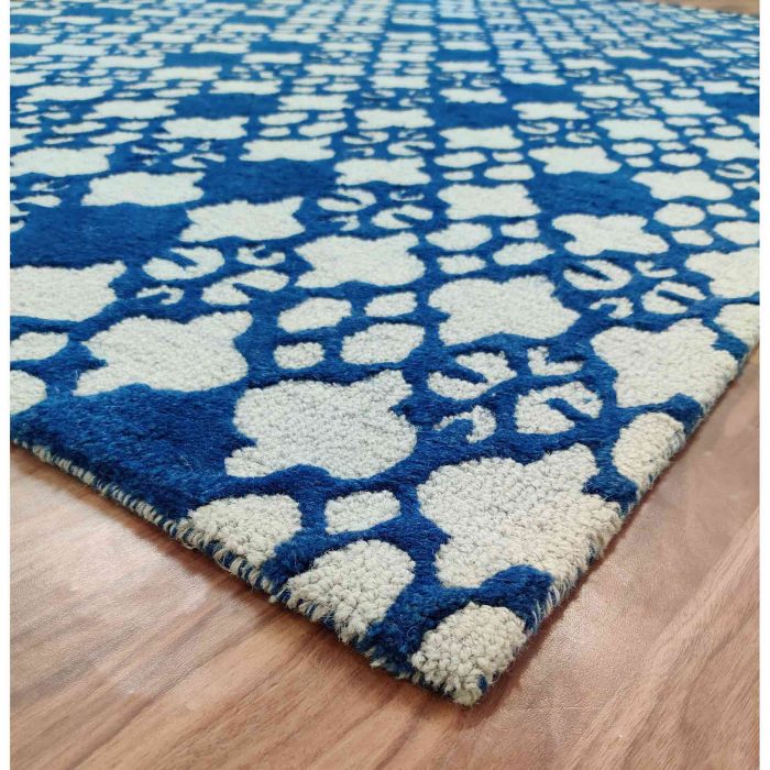 Blue white Handtufted woollen carpet